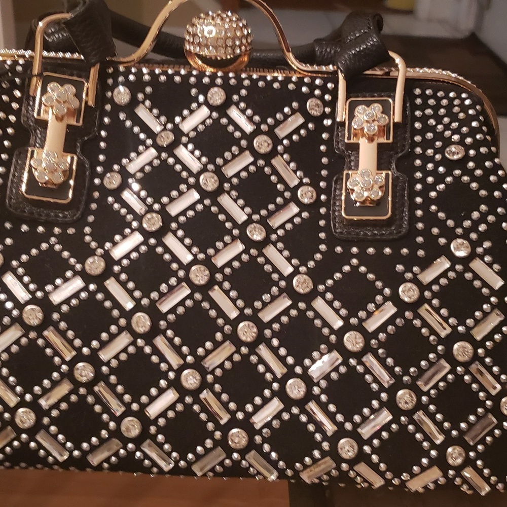 NWT ...Black and Silver Bling Purse